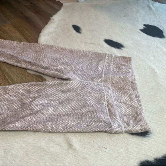 Varley Biona Tight Stone Snake print leggings - Picture 7 of 14